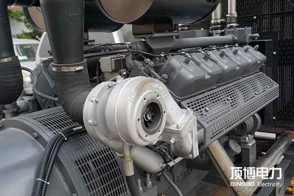 柴油發(fā)電機(jī)組 柴油發(fā)電機(jī)組